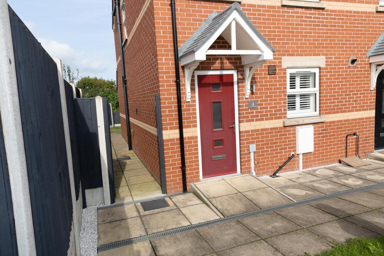 Private Room In A New Build Heanor 外观 照片