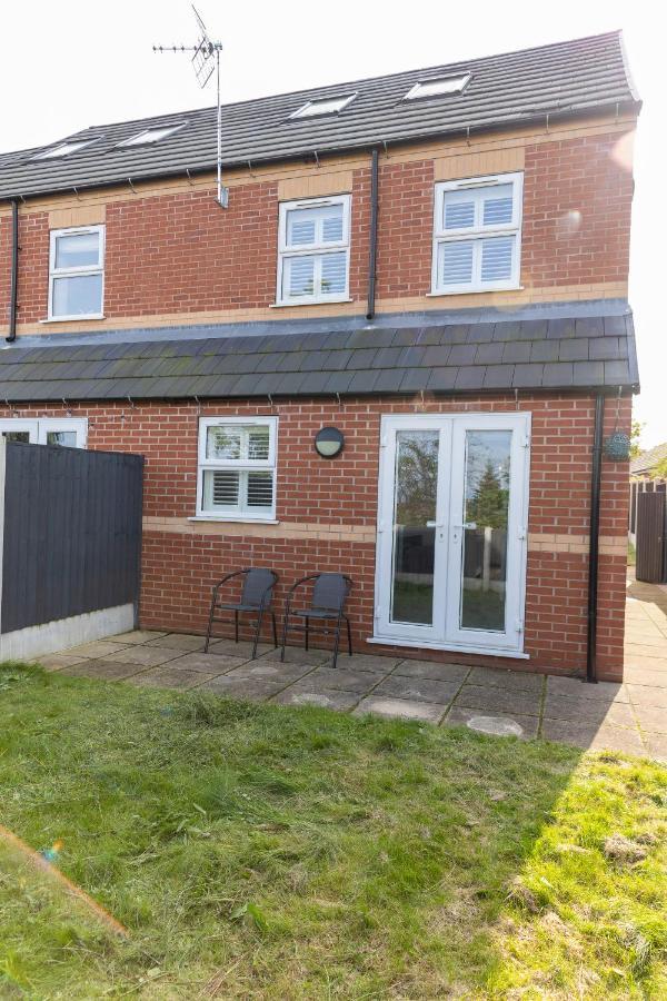 Private Room In A New Build Heanor 外观 照片